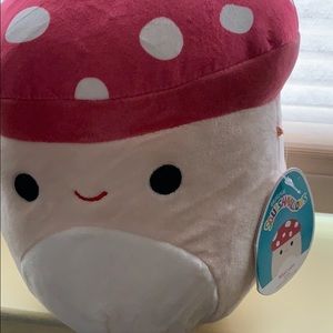 Meet your Posher, Monica